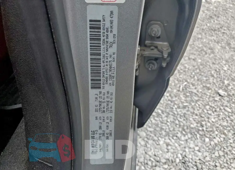 1C6SRFLT0KN845175 Photo# 12