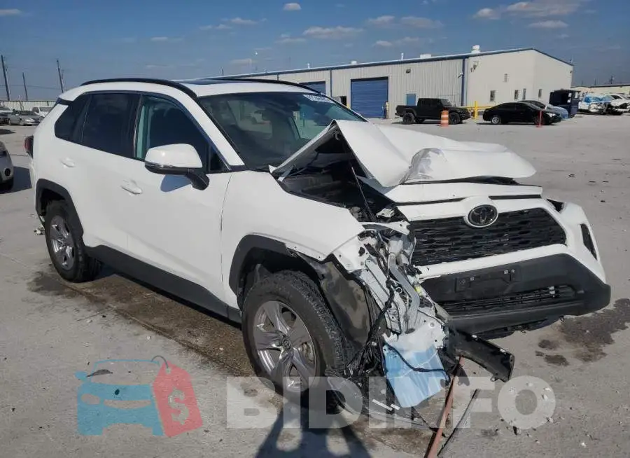 2T3W1RFV8PC218399 Photo# 4