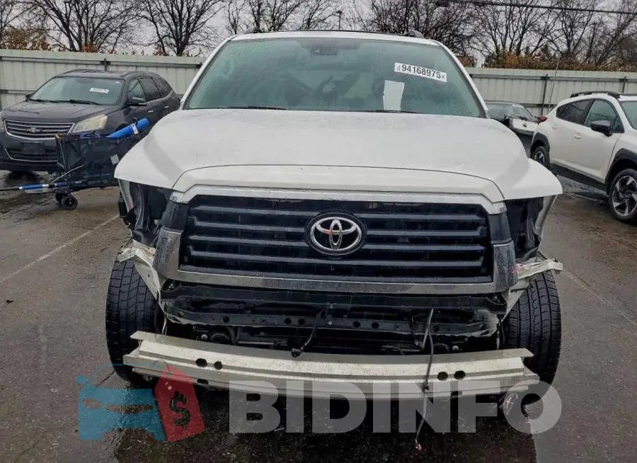 5TDBY5G10JS158737 Photo# 5