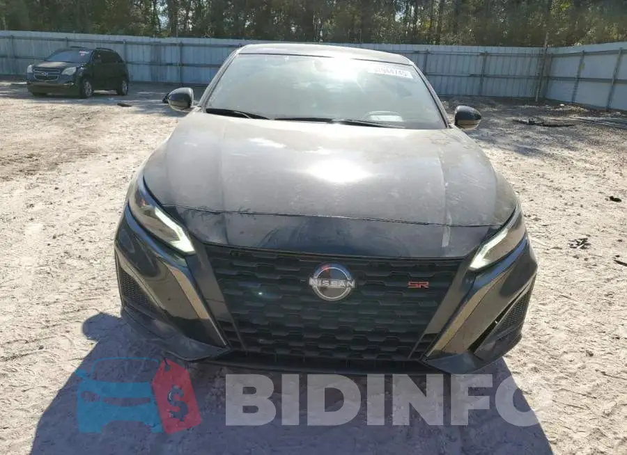 1N4BL4CV1PN322891 Photo# 5