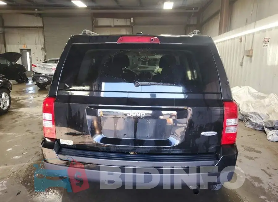 1C4NJPFB9GD502870 Photo# 6