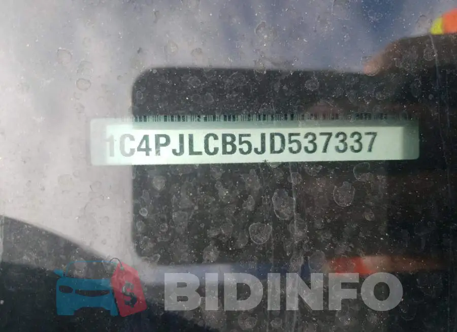 1C4PJLCB5JD537337 Photo# 13