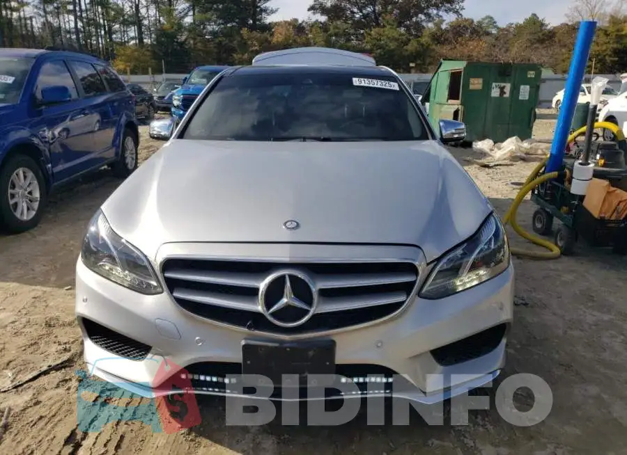 WDDHF8JB0GB228620 Photo# 5