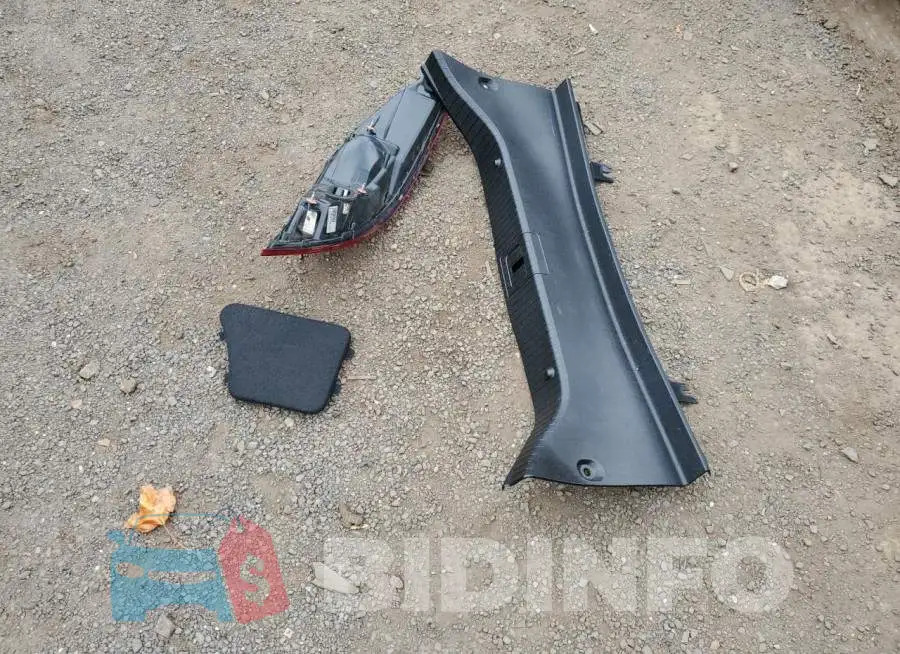 WDDLJ6HB8GA163301 Photo# 12