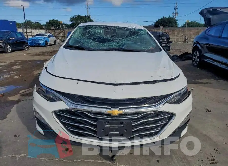 1G1ZD5ST4PF215073 Photo# 5