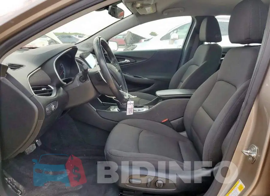 1G1ZG5ST9NF115247 Photo# 7