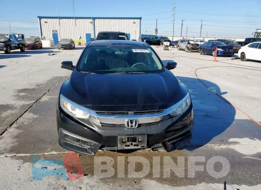 19XFC2F70GE076112 Photo# 5