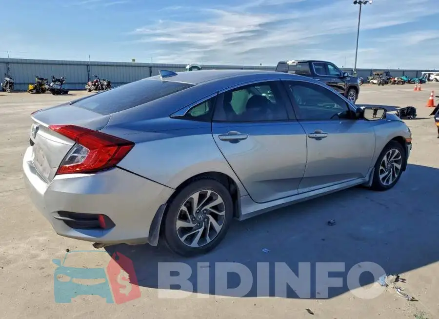 19XFC2F76HE024680 Photo# 3