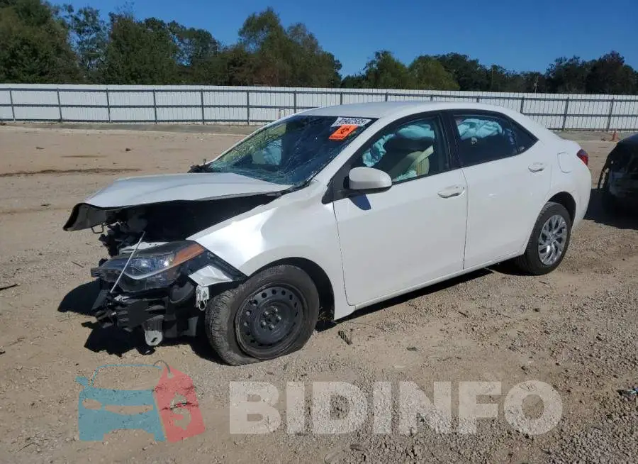 5YFBURHE2HP615829 Photo# 1