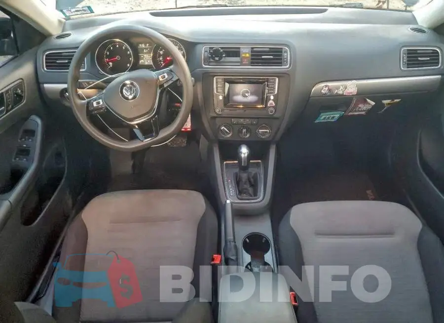 3VW2B7AJ0HM268877 Photo# 8