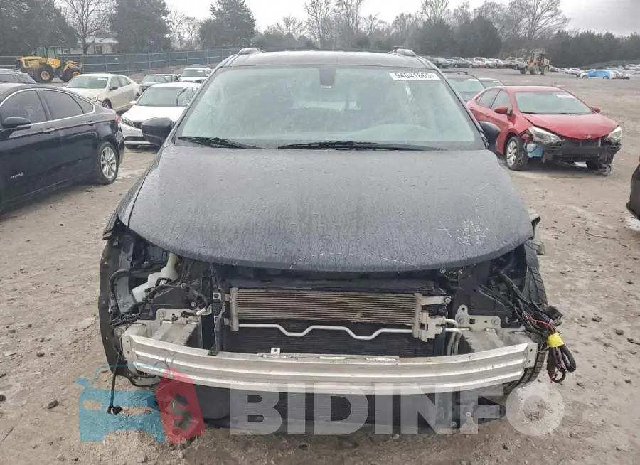 2C4RC1DG3LR257093 Photo# 5