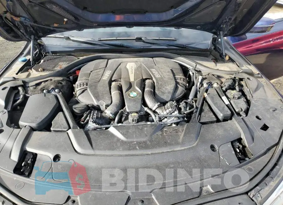 WBA7F2C50JG423957 Photo# 11