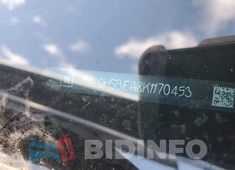 1GCHSBEA8K1170453 Photo# 12