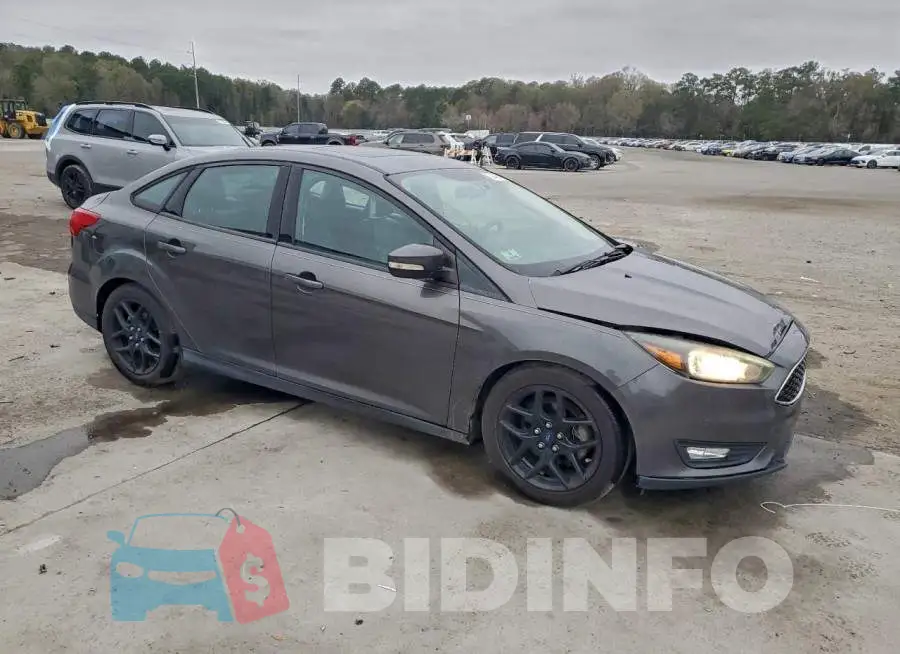 1FADP3F24GL273514 Photo# 4