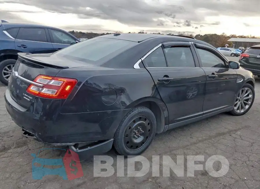 1FAHP2F81JG111002 Photo# 3