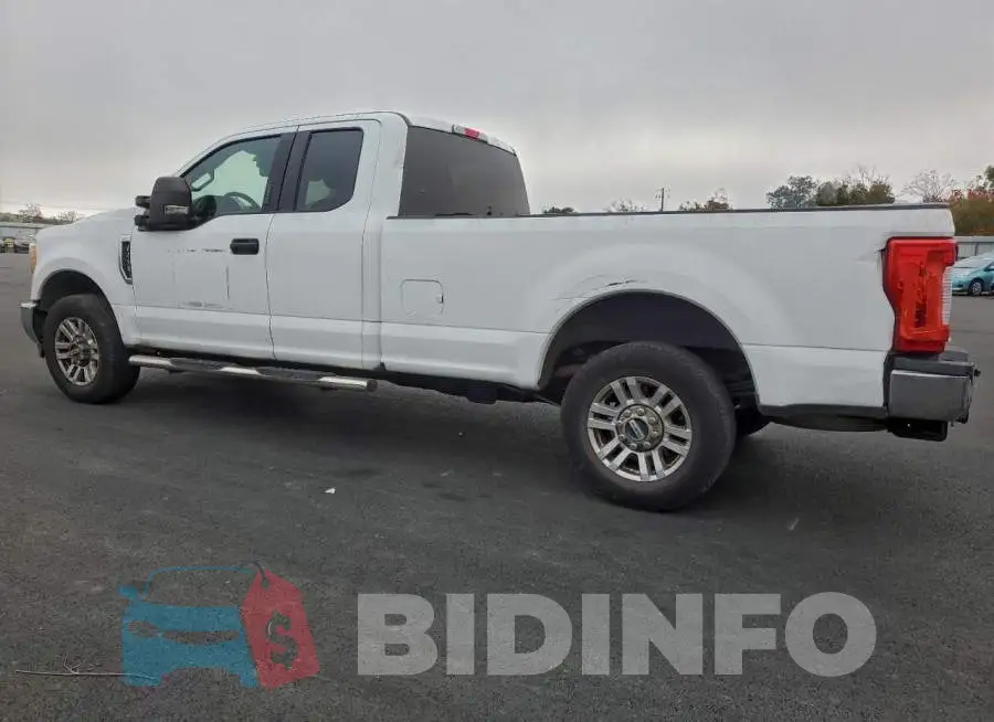 1FT7X2A67HEB22720 Photo# 2