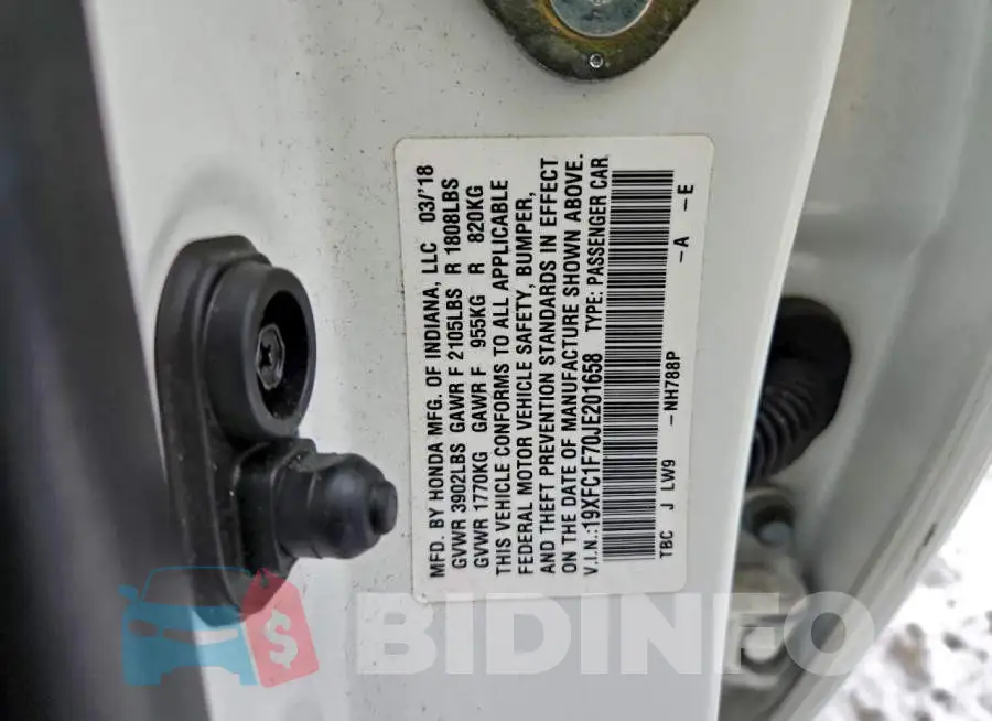 19XFC1F70JE201658 Photo# 12