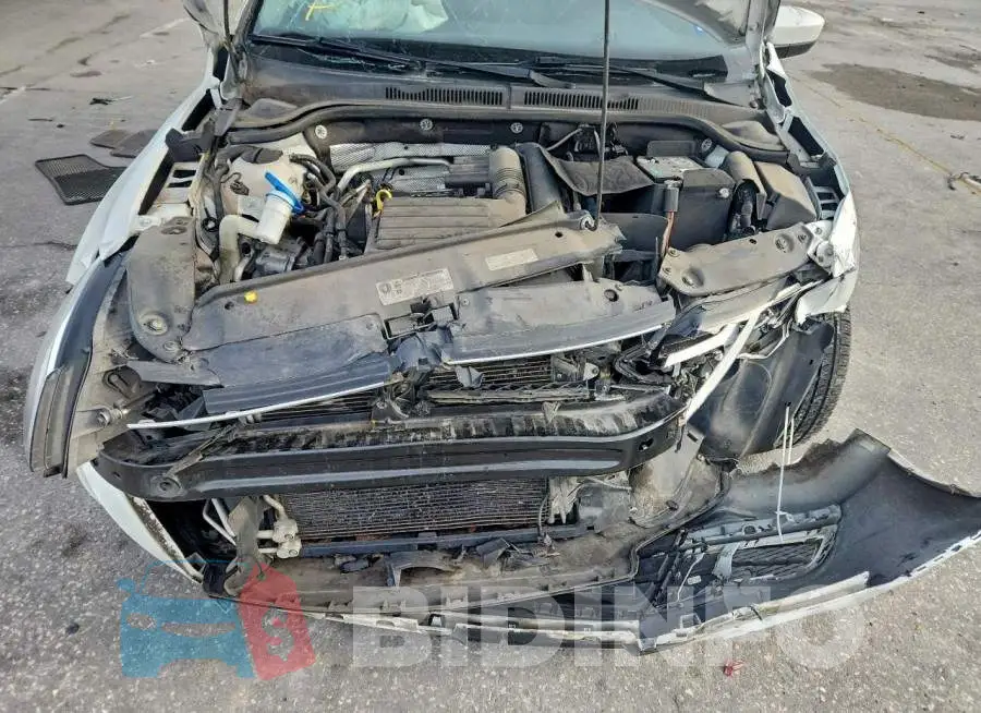3VW167AJ0HM286974 Photo# 11