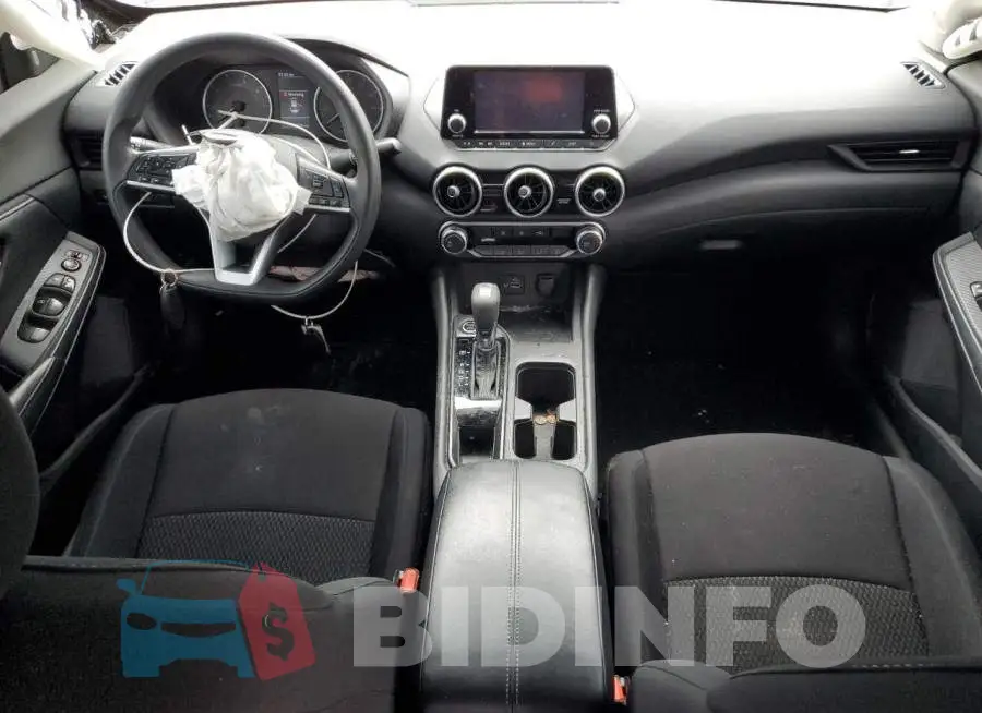 3N1AB8BV4NY281676 Photo# 8
