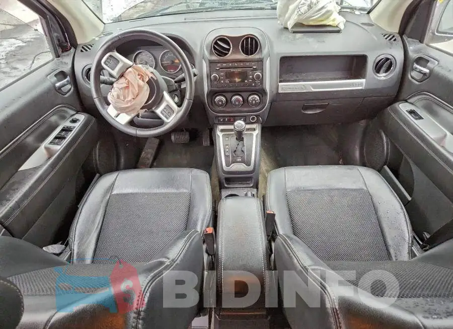 1C4NJDEB2HD107835 Photo# 8