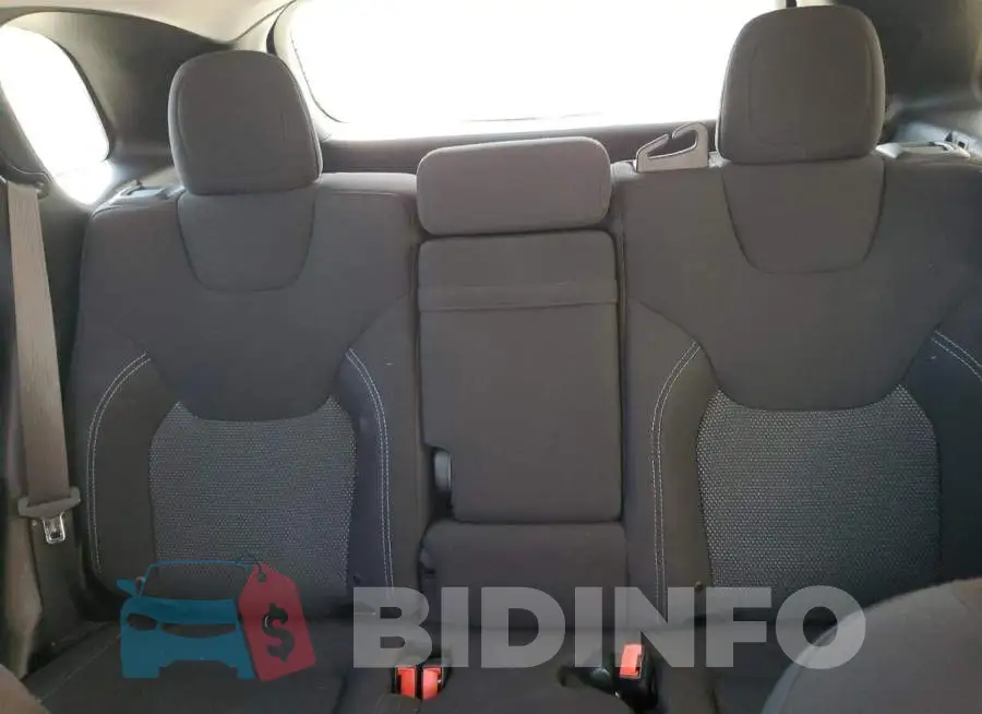 1C4PJLCB0KD388174 Photo# 10