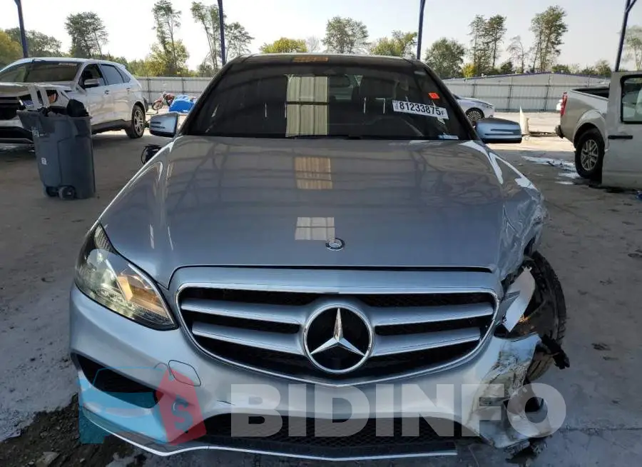WDDHF5KB4GB305325 Photo# 5
