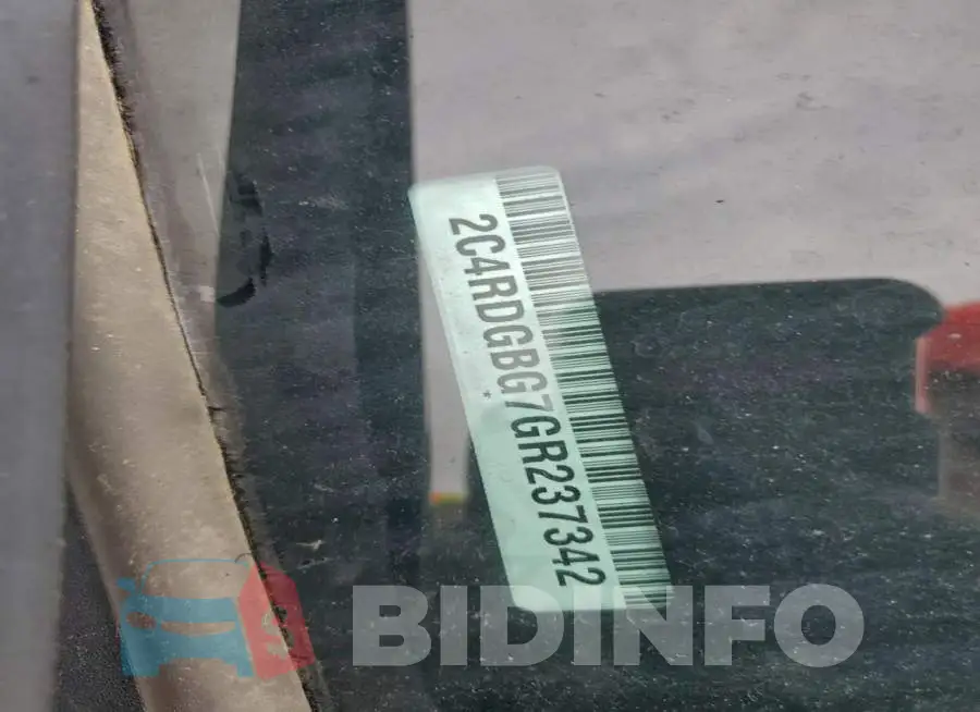 2C4RDGBG7GR237342 Photo# 13