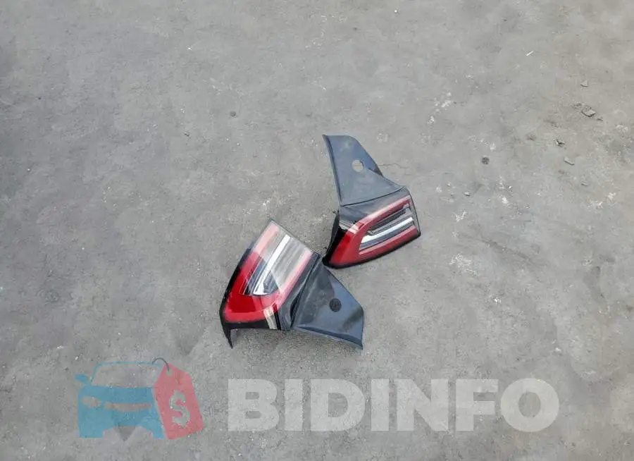 5YJ3E1EB6MF927185 Photo# 12
