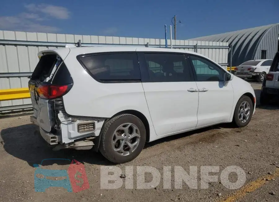 2C4RC1FG2LR109997 Photo# 3
