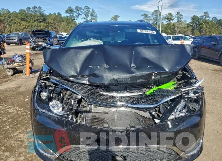 2C4RC1N73LR133422 Photo# 5
