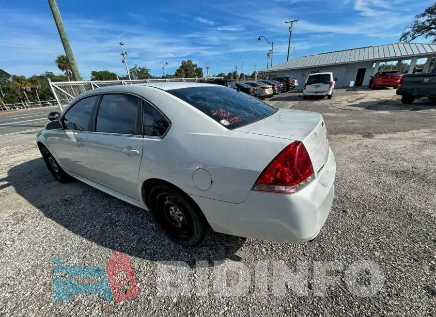 2G1WD5E37G1104426 Photo# 3