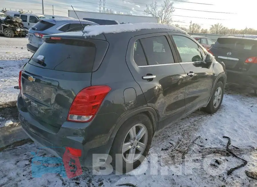 KL7CJLSB2JB665687 Photo# 3