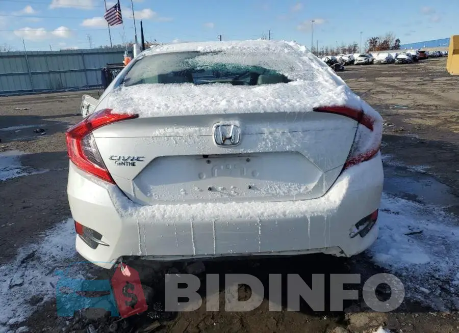 19XFC2F79GE055761 Photo# 6