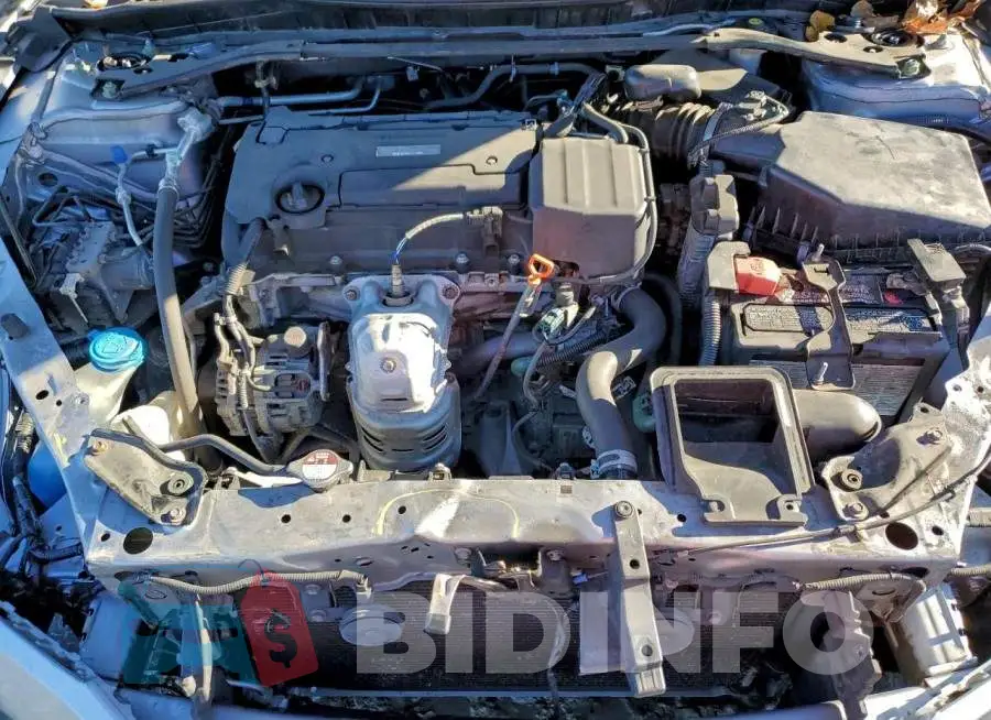 1HGCR2F83HA074192 Photo# 11