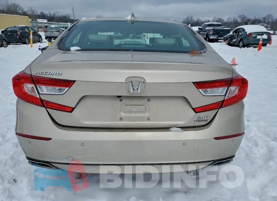 1HGCV2F99KA010864 Photo# 6