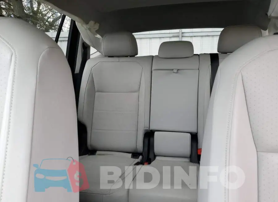 3VV2B7AX4MM061816 Photo# 10