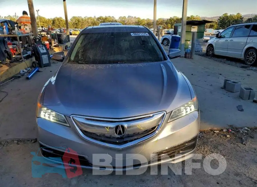 19UUB3F57GA001751 Photo# 5