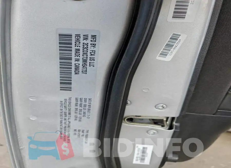 2C3CDXCT3MH547737 Photo# 13