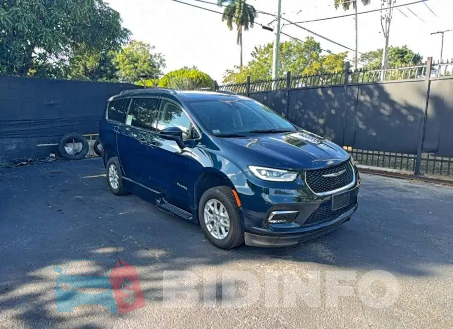 2C4RC1BG4MR602426 Photo# 1