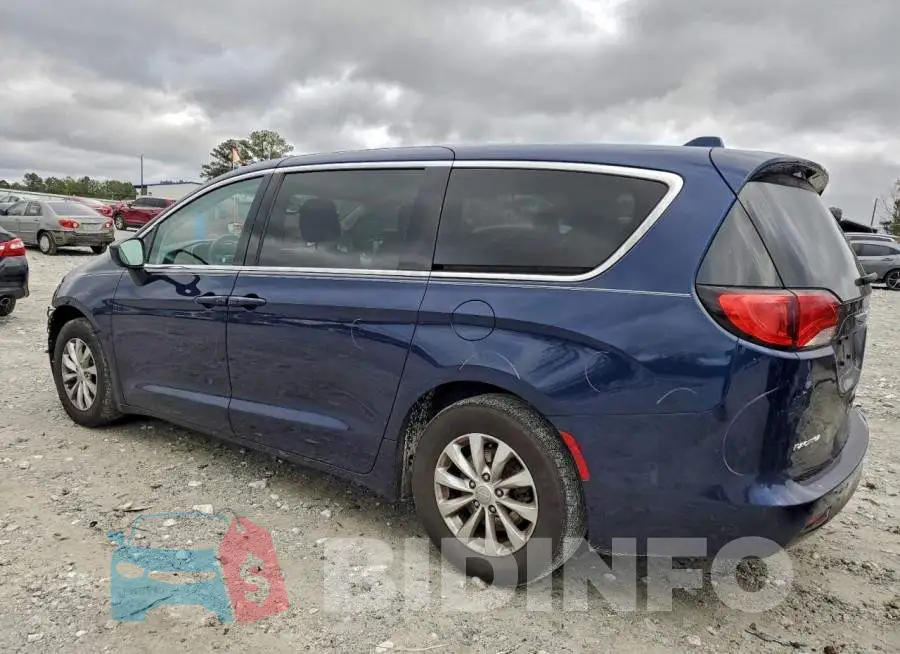 2C4RC1DG1HR636228 Photo# 2