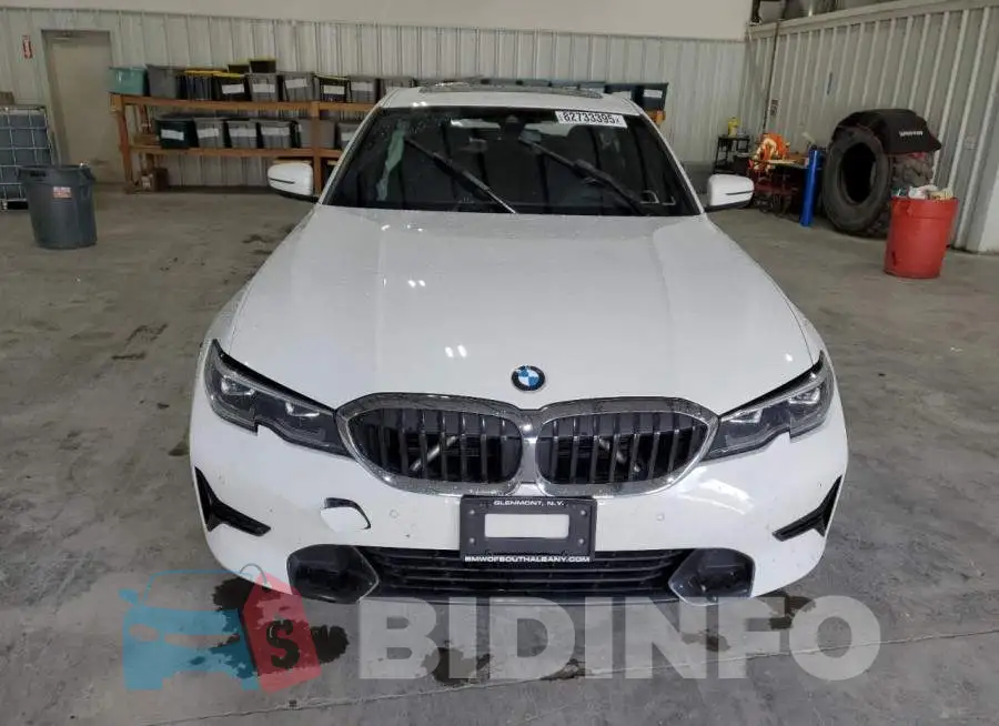 3MW5R7J07M8B87698 Photo# 5