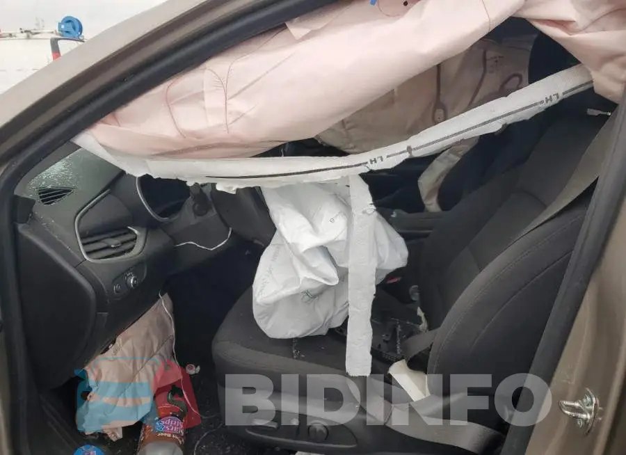 1G1ZD5ST2PF131415 Photo# 7
