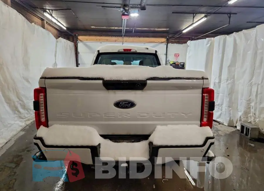 1FT8W2BNXPEC61624 Photo# 6