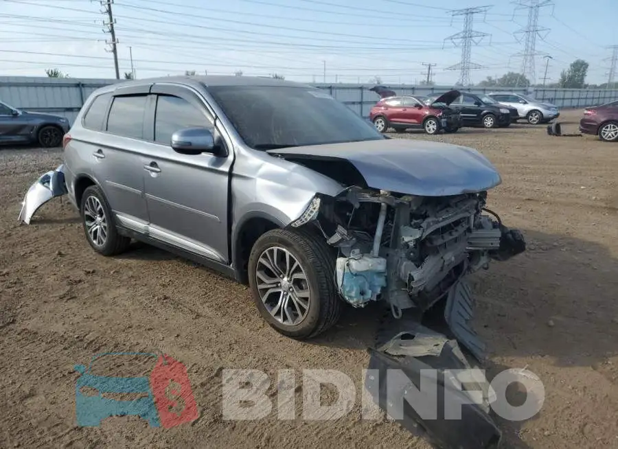 JA4AD3A30JZ006617 Photo# 4
