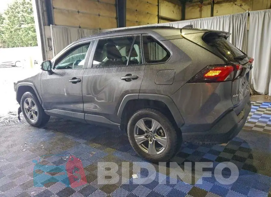 2T3P1RFV2RC427063 Photo# 2