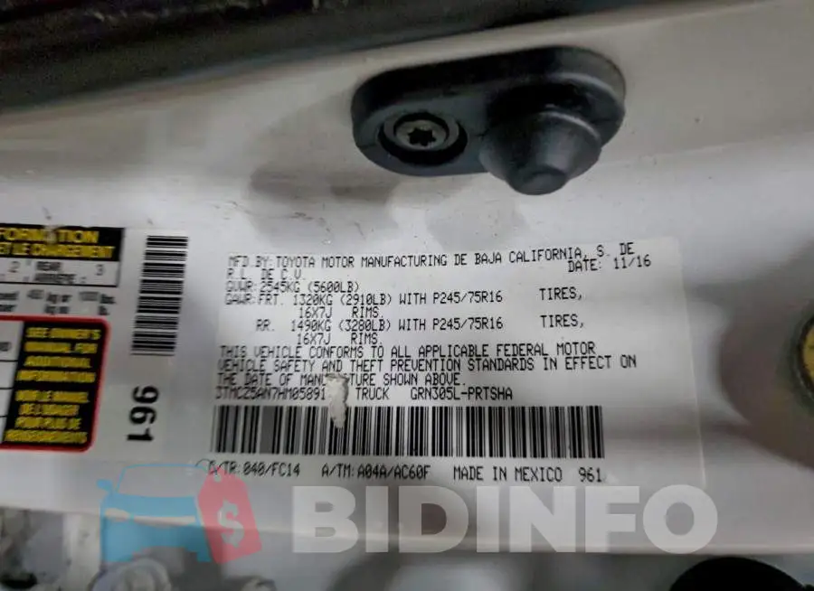 3TMCZ5AN7HM058917 Photo# 12