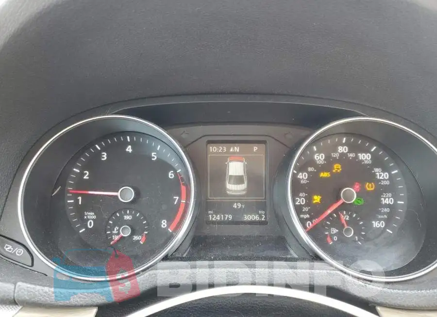 1VWGT7A34HC050821 Photo# 9