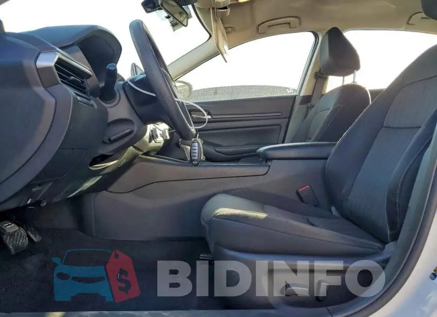 1N4BL4DV3SN317120 Photo# 7