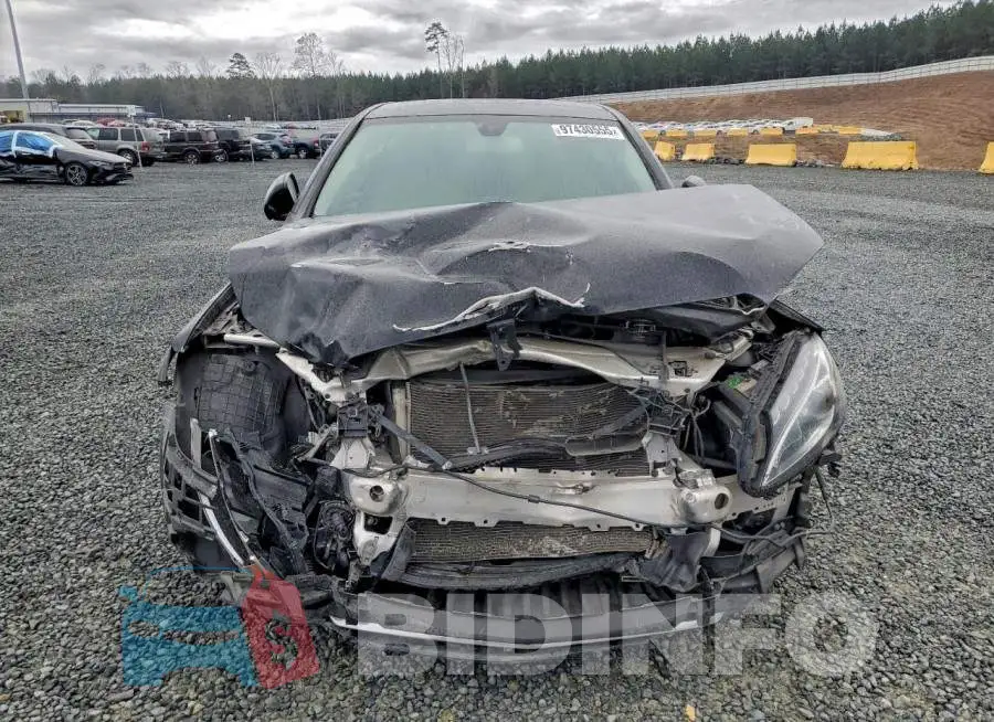 55SWF4KB5HU213164 Photo# 5