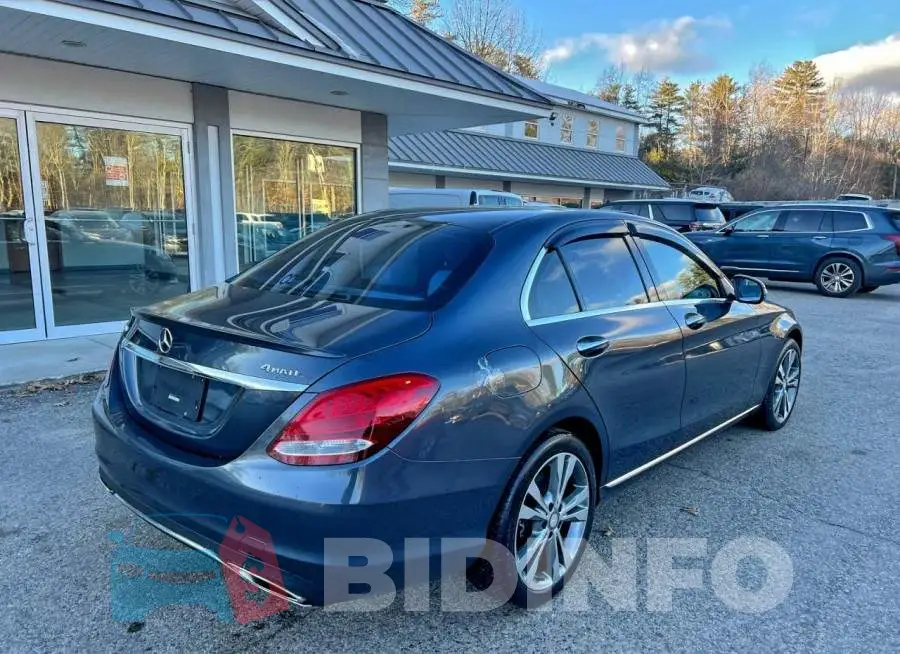 WDDWF4KB1GR163573 Photo# 4